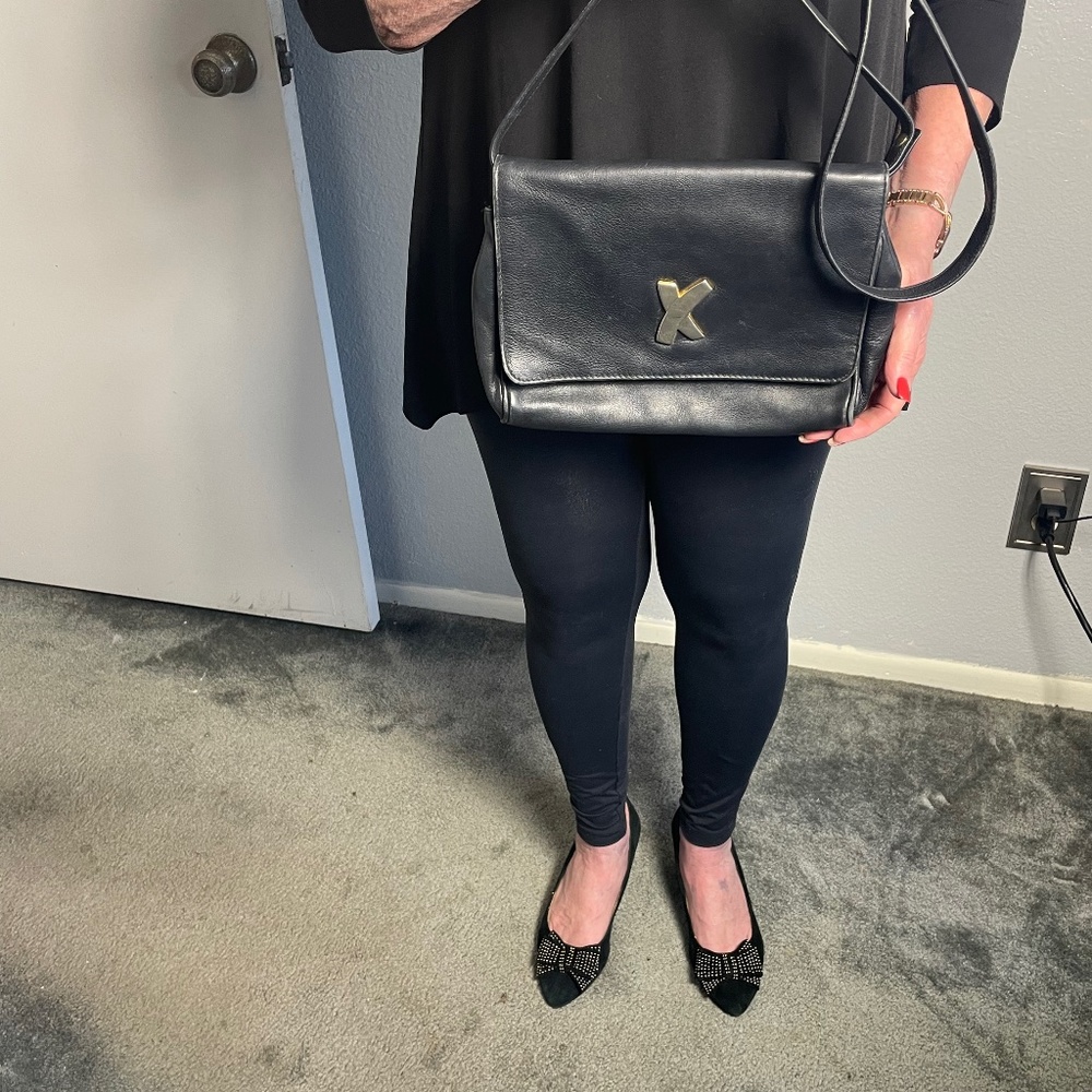 Paloma Picasso vintage soft black 2-in-1clutch with removable shoulder strap.